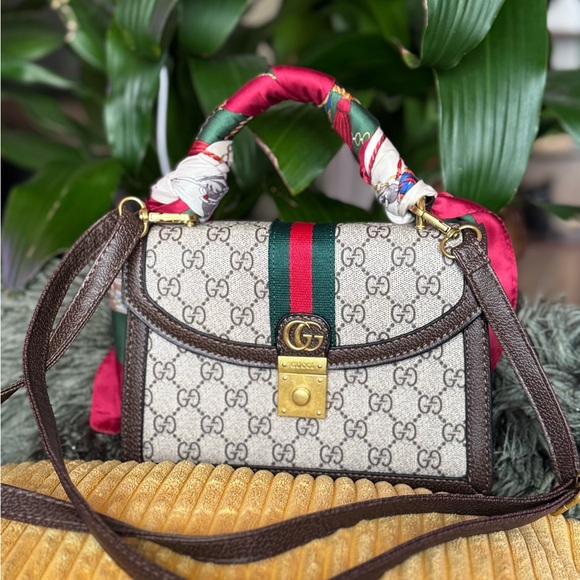 None Handbags - Beige and Red Crossbody Bag